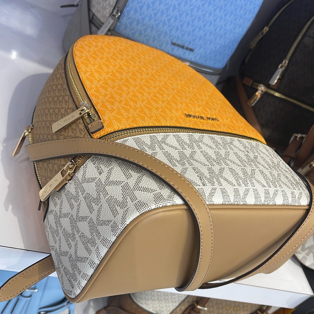 MICHAEL KORS Rhea Medm Zip Color-Block Signature Logo Backpack
POP ORNG MLT
NWT - Picture 7 of 16